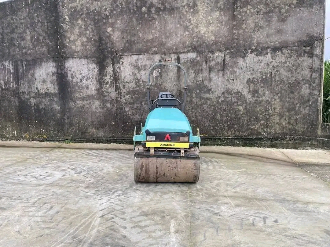 Rodillo compactador Ammann AV 26 | Año 2014 | 2.600 kg | 1.180 horas