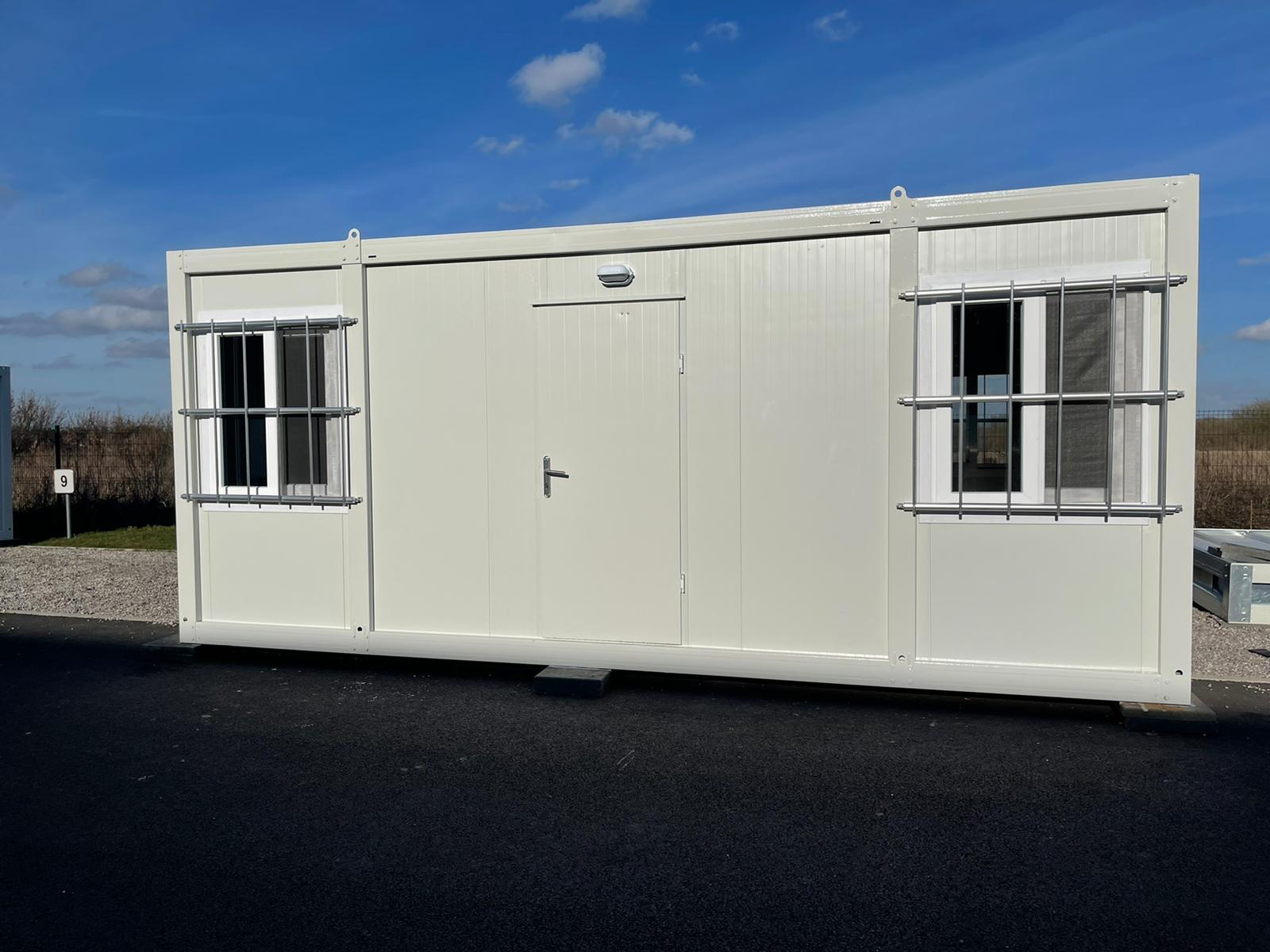 Contenedor usado de 6 m x 3 m: concepto modular, versátil y de uso inmediato.