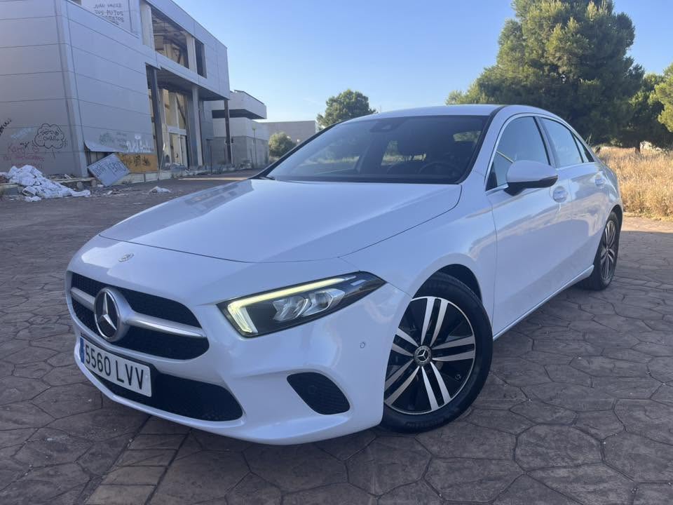 Mercedes-Benz Clase A Sedán 200 CDI 115 CV Automático-2022