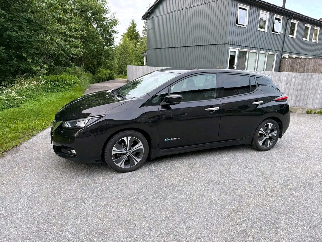 Nissan Leaf 40 kWh N-Connecta 150 CV