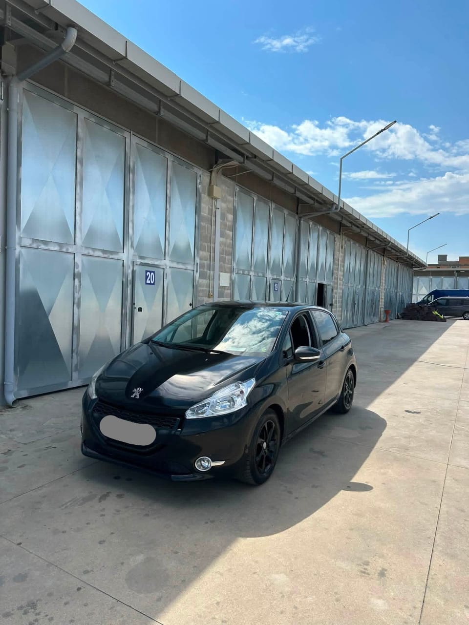 Peugeot 208 Allure 1.4 HDi 68 CV – 2013