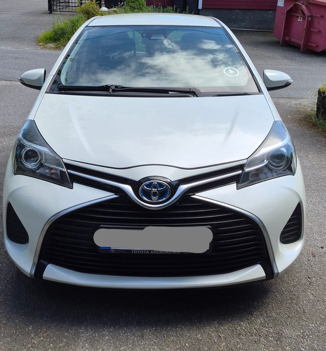 Toyota Yaris Hybrid 1.5 Automático 2016